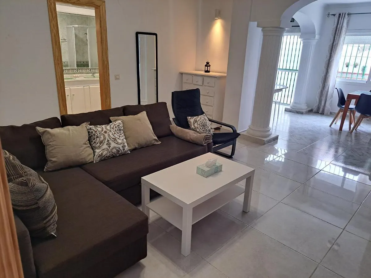Spacious Apartment In Villa Noelia Benalmadena With Private Pool, Garden & Parking Holiday home