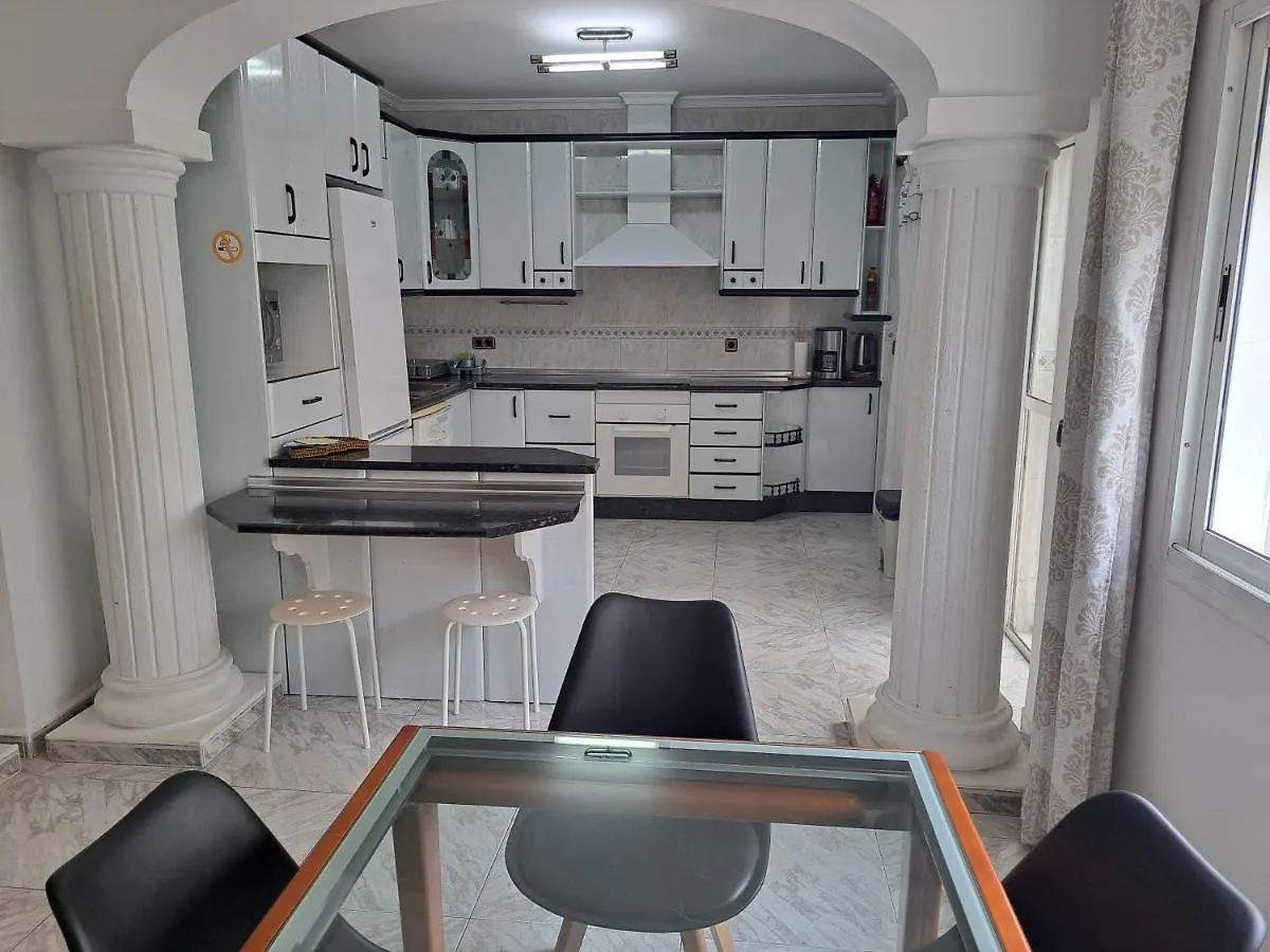 Holiday home Spacious Apartment In Villa Noelia Benalmadena With Private Pool, Garden & Parking